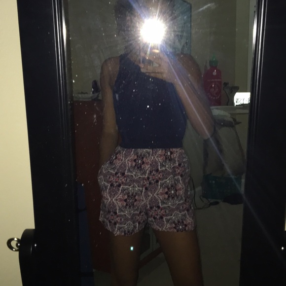 A cute printed romper - Picture 3 of 4